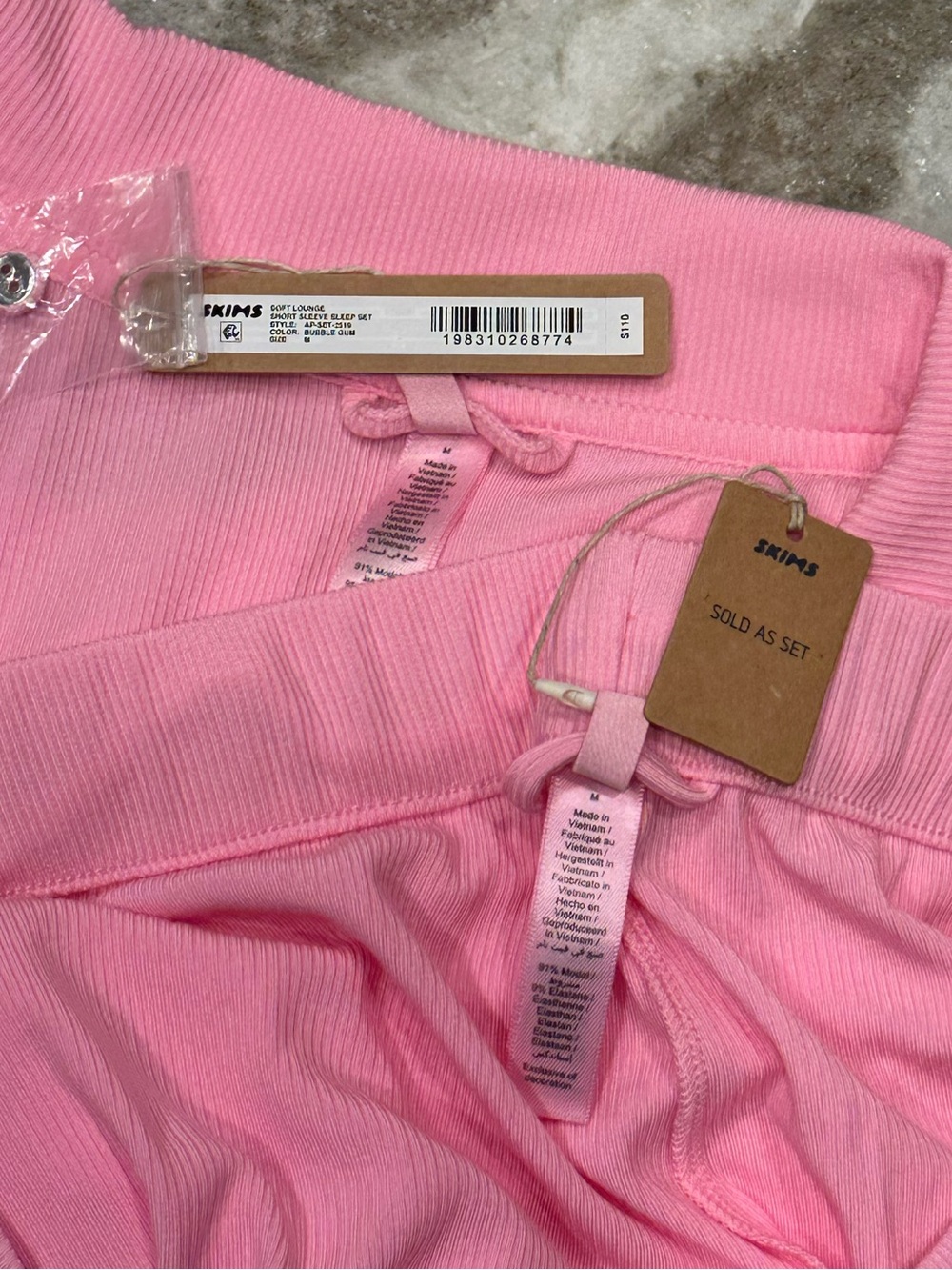 SKIMS Soft Pink Button-Front Short Sleeve Pajama Set - Picture 3 of 3